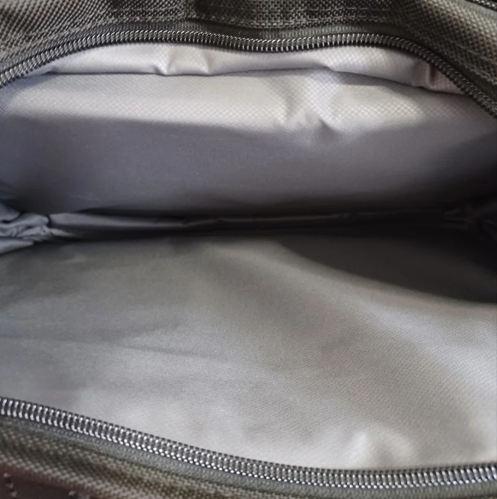 TUMI Alpha ll compact Large screen laptop Briefcase black